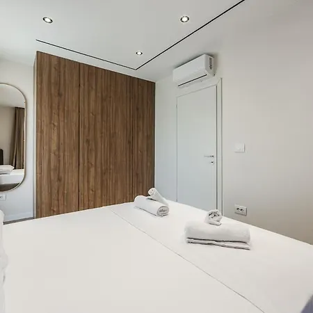 Apartment Metropolitan Living 1br By Pikhost *